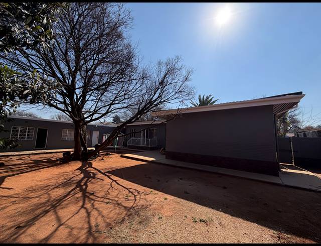 3 BEDROOM HOUSE FOR SALE IN DALVIEW